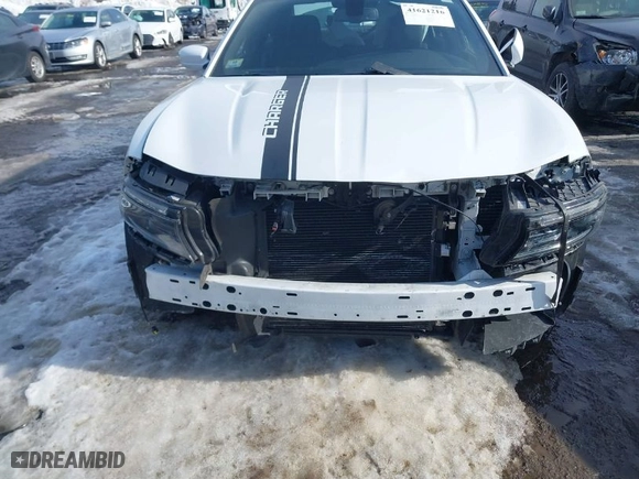 2022 Dodge Charger SXT with VIN 2C3CDXJG8NH214134, listed as a IAAI auction lot 41621216 with 39,790 mi miles. Bid and sale history available at carsss.com. Image 6.