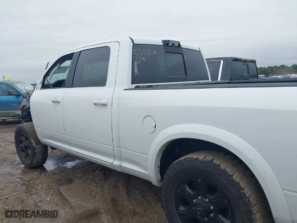 2018 Ram 2500 Laramie with VIN 3C6UR5FL7JG260700, listed as a IAAI auction lot 41343304 with 1 mi miles. Bid and sale history available at carsss.com. Image 13.