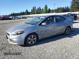 2015 Dodge Dart SXT z VIN 1C3CDFBB4FD352121, wystawiony jako Copart lot #55431405 z przebiegiem 147 413 mil mil oraz Szkoda całkowita • Salvage title. Historia ofert i sprzedaży dostępna na DreamBid. Obrazek 1.