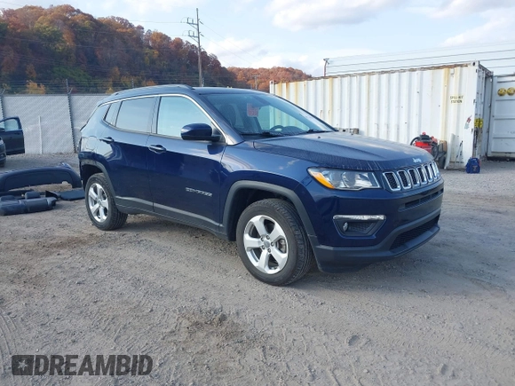 2019 Jeep Compass Latitude with VIN 3C4NJDBB0KT818133, listed as a IAAI auction lot 40736830 with 37,714 mi miles. Bid and sale history available at carsss.com. Image 1.