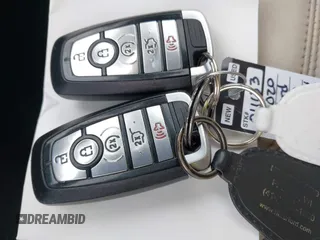 2020 Ford Explorer Platinum с VIN 1FM5K8HC8LGA35924, выставлен на аукционе IAAI как лот 42497028 с пробегом 50 457 миль миль и . История ставок и продаж доступна на DreamBid. Изображение 11.