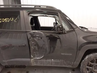 2020 Jeep Renegade Latitude z VIN ZACNJBBB4LPL51728, wystawiony jako IAAI lot #41509042 z przebiegiem 87 518 mil mil oraz . Historia ofert i sprzedaży dostępna na DreamBid. Obrazek 6.
