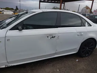 2014 Audi A4 Premium with VIN WAUBFAFL6EA030827, listed as a IAAI auction lot 40898053 with 130,586 mi miles. Bid and sale history available at carsss.com. Image 14.