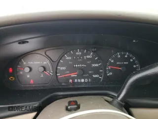 2002 Ford Taurus SE Standard z VIN 1FAFP53U92A246842, wystawiony jako Copart lot #57858765 z przebiegiem 64 545 mil mil oraz Tytuł czysty. Historia ofert i sprzedaży dostępna na DreamBid. Obrazek 9.