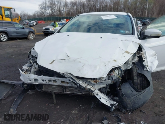 2013 Ford Focus SE with VIN 1FADP3K23DL278608, listed as a IAAI auction lot 42025876 with 142,426 mi miles and . Bid and sale history available at carsss.com. Image 6.