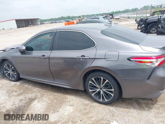 2019 Toyota Camry LE z VIN 4T1B11HK0KU715515, wystawiony jako IAAI lot #42155492 z przebiegiem 114 091 mil mil oraz . Historia ofert i sprzedaży dostępna na DreamBid. Obrazek 14.