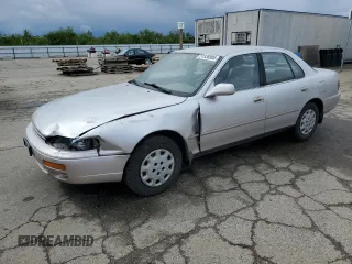 1996 Toyota Camry DX with VIN JT2BG12K6T0403745, listed as a Copart auction lot 51536905 with 154,640 mi miles and Salvage Title. Bid and sale history available at carsss.com. Image 1.