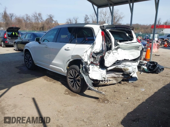 2021 Volvo XC90 Momentum with VIN YV4102PK5M1728451, listed as a IAAI auction lot 41770359 with 69,270 mi miles. Bid and sale history available at carsss.com. Image 3.