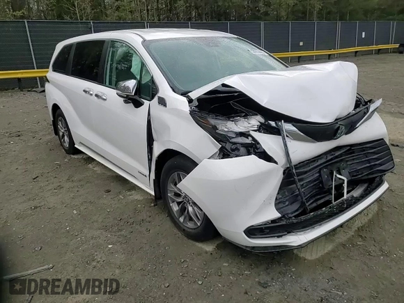 2021 Toyota Sienna LE with VIN 5TDKSKFC1MS013343, listed as a Copart auction lot 53263885 with 41,805 mi miles and Salvage title. Bid and sale history available at DreamBid. Image 11.