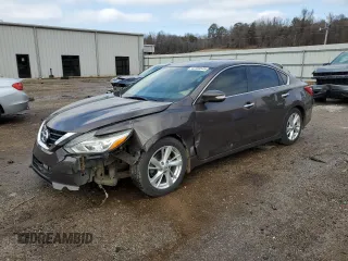 2017 Nissan Altima SL z VIN 1N4AL3AP6HC288924, wystawiony jako Copart lot #42353545 z przebiegiem 291 706 mil mil oraz Szkoda całkowita • Salvage title. Historia ofert i sprzedaży dostępna na DreamBid. Obrazek 1.