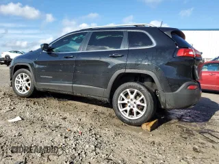 2016 Jeep Cherokee Latitude with VIN 1C4PJLCB9GW189779, listed as a Copart auction lot 65855424 with 166,466 mi miles and Salvage Title. Bid and sale history available at carsss.com. Image 2.