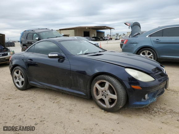 2006 Mercedes-Benz SLK-Class 3.5L with VIN WDBWK56F56F105831, listed as a Copart auction lot 88789115 with 149,421 mi miles and Salvage Title. Bid and sale history available at carsss.com. Image 4.
