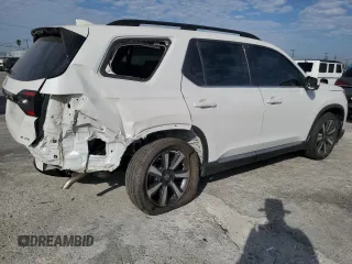 2023 Honda Pilot Elite with VIN 5FNYG1H82PB033222, listed as a Copart auction lot 70339964 with 28,347 mi miles and Salvage Title. Bid and sale history available at carsss.com. Image 3.