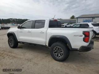 2024 Chevrolet Colorado 4WD ZR2 with VIN 1GCPTFEK1R1266203, listed as a Copart auction lot 45959035 with 0 mi miles and Salvage Title. Bid and sale history available at carsss.com. Image 2.