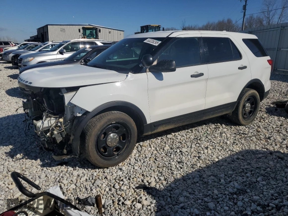 2017 Ford Police Interceptor Utility z VIN 1FM5K8AT2HGB33378, wystawiony jako Copart lot #53235295 z przebiegiem Nie podano mil oraz Czysty tytuł • Clean title. Historia ofert i sprzedaży dostępna na DreamBid. Obrazek 1.