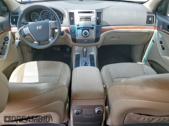 2012 Hyundai Veracruz Limited with VIN KM8NU4CC3CU187363, listed as a Copart auction lot 61385235 with 198,228 mi miles and Clean title. Bid and sale history available at DreamBid. Image 8.