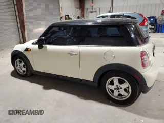2011 MINI Hardtop with VIN WMWSU3C50BT091890, listed as a Copart auction lot 42258465 with 158,903 mi miles and Salvage Title. Bid and sale history available at DreamBid. Image 2.