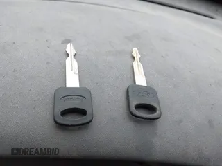1998 Ford F-150 с VIN 1FTZF172XWKB36586, выставлен на аукционе IAAI как лот 41918407 с пробегом 198 281 миль миль и . История ставок и продаж доступна на DreamBid. Изображение 11.