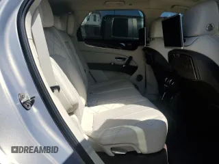 2017 Bentley Bentayga W12 z VIN SJAAC2ZV1HC012546, wystawiony jako Copart lot #68628744 z przebiegiem 49 070 mil mil oraz Szkoda całkowita • Salvage title. Historia ofert i sprzedaży dostępna na DreamBid. Obrazek 10.
