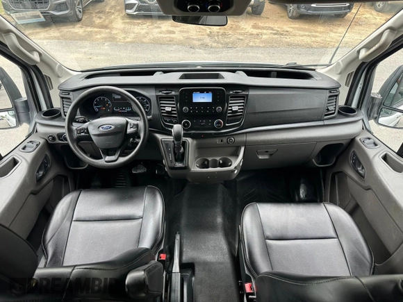 2020 Ford Transit Passenger XL z VIN 1FBAX9C8XLKB11657, wystawiony jako Copart lot #57572315 z przebiegiem 127 139 mil mil oraz Tytuł czysty. Historia ofert i sprzedaży dostępna na DreamBid. Obrazek 7.