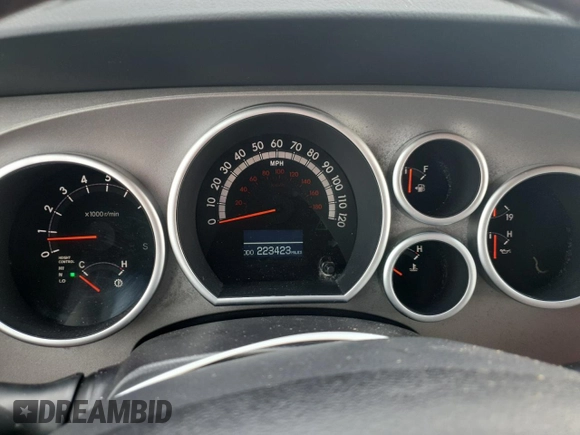 2010 Toyota Sequoia Platinum with VIN 5TDDY5G18AS030898, listed as a Copart auction lot 49140505 with 223,423 mi miles and Clean Title. Bid and sale history available at carsss.com. Image 9.