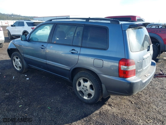 2004 Toyota Highlander with VIN JTEEP21A740062131, listed as a IAAI auction lot 41690692 with 224,877 mi miles. Bid and sale history available at carsss.com. Image 3.