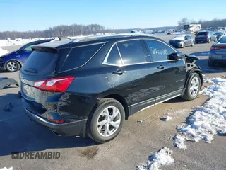 2020 Chevrolet Equinox LT with VIN 3GNAXLEX9LL251041, listed as a IAAI auction lot 41335095 with 74,444 mi miles. Bid and sale history available at carsss.com. Image 4.