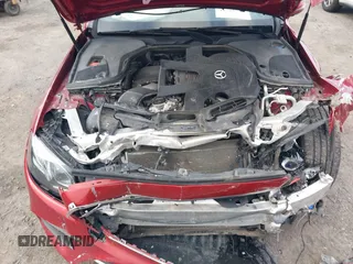 2019 Mercedes-Benz E 450 с VIN WDDZH6JB7KA654077, выставлен на аукционе IAAI как лот 41511592 с пробегом 72 870 миль миль и . История ставок и продаж доступна на DreamBid. Изображение 10.