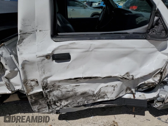 2011 Ford Ranger XL z VIN 1FTKR1AE2BPB21587, wystawiony jako Copart lot #72636054 z przebiegiem 29 675 mil mil oraz Szkoda całkowita • Salvage title. Historia ofert i sprzedaży dostępna na DreamBid. Obrazek 10.