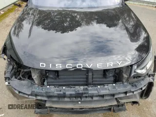 2019 Land Rover Discovery SE with VIN SALRG2RV2KA094255, listed as a Copart auction lot 88689065 with 102,457 mi miles and Salvage Title. Bid and sale history available at DreamBid. Image 12.