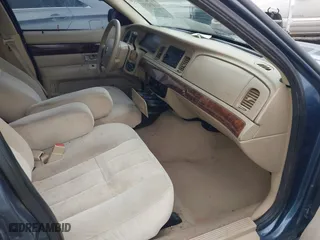 2007 Mercury Grand Marquis GS with VIN 2MEFM74V27X609128, listed as a IAAI auction lot 41474359 with 99,050 mi miles. Bid and sale history available at carsss.com. Image 5.