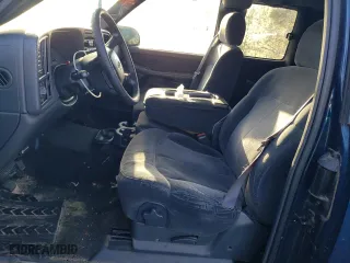 2001 Chevrolet Silverado 1500 LT with VIN 1GCEC19T11Z180375, listed as a Copart auction lot 84170524 with 180,728 mi miles and Salvage Title. Bid and sale history available at carsss.com. Image 7.