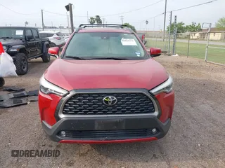 2022 Toyota Corolla Cross XLE с VIN 7MUDAAAG4NV032461, выставлен на аукционе IAAI как лот 41925376 с пробегом 18 602 миль миль и . История ставок и продаж доступна на DreamBid. Изображение 6.