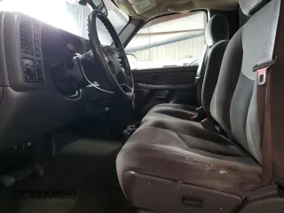2005 GMC Sierra 1500 SLE with VIN 1GTEK14T35Z273334, listed as a Copart auction lot 61205445 with 107,518 mi miles and Salvage title. Bid and sale history available at DreamBid. Image 7.