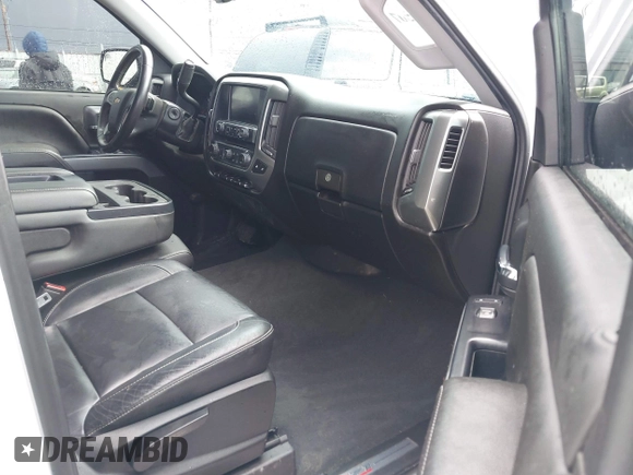 2018 Chevrolet Silverado 1500 LT with VIN 3GCUKREC5JG595959, listed as a IAAI auction lot 41608507 with 117,824 mi miles. Bid and sale history available at carsss.com. Image 5.