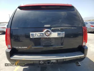 2007 Cadillac Escalade z VIN 1GYEC63897R327675, wystawiony jako Copart lot #57472405 z przebiegiem 178 444 mil mil oraz Szkoda całkowita • Salvage title. Historia ofert i sprzedaży dostępna na DreamBid. Obrazek 6.