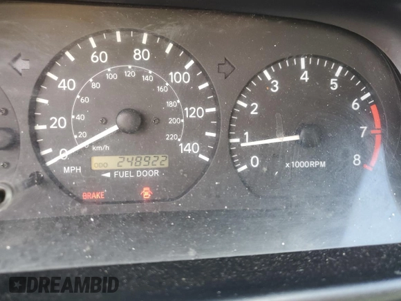 2000 Toyota Camry CE z VIN 4T1BG22K5YU013891, wystawiony jako Copart lot #56693255 z przebiegiem 248 922 mil mil oraz Szkoda całkowita • Salvage title. Historia ofert i sprzedaży dostępna na DreamBid. Obrazek 9.