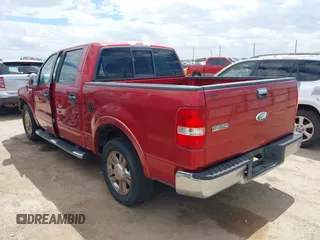 2008 Ford F-150 XLT z VIN 1FTPW12V58FB08893, wystawiony jako IAAI lot #42403673 z przebiegiem 150 955 mil mil oraz . Historia ofert i sprzedaży dostępna na DreamBid. Obrazek 3.