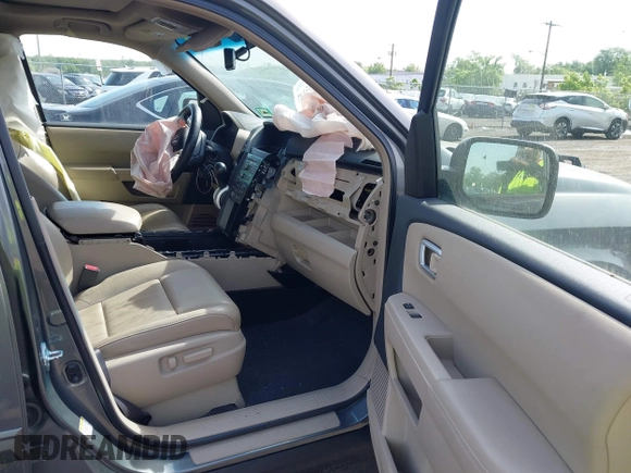 2009 Honda Pilot EX-L z VIN 5FNYF48549B000929, wystawiony jako IAAI lot #42335147 z przebiegiem 98 908 mil mil oraz . Historia ofert i sprzedaży dostępna na DreamBid. Obrazek 5.