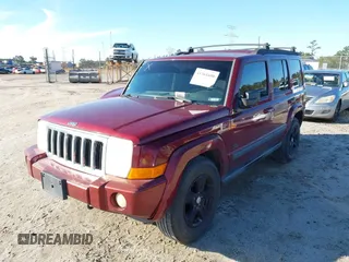 2007 Jeep Commander Sport с VIN 1J8HH48P17C673286, выставлен на аукционе IAAI как лот 41361680 с пробегом 229 407 миль миль и . История ставок и продаж доступна на DreamBid. Изображение 2.