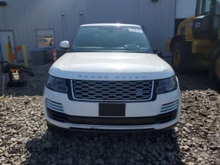 2020 Land Rover Range Rover P525 HSE with VIN SALGS2SE6LA596610, listed as a Copart auction lot 61642135 with 31,829 mi miles and Salvage title. Bid and sale history available at DreamBid. Image 5.