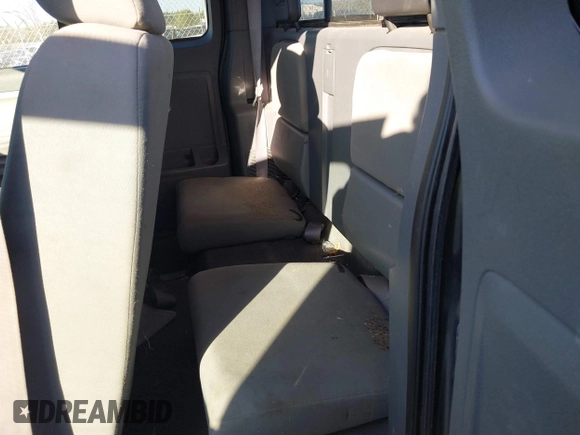 2005 Dodge Dakota SLT with VIN 1D7HW42N75S220495, listed as a IAAI auction lot 41825320 with 123,085 mi miles and . Bid and sale history available at DreamBid. Image 8.
