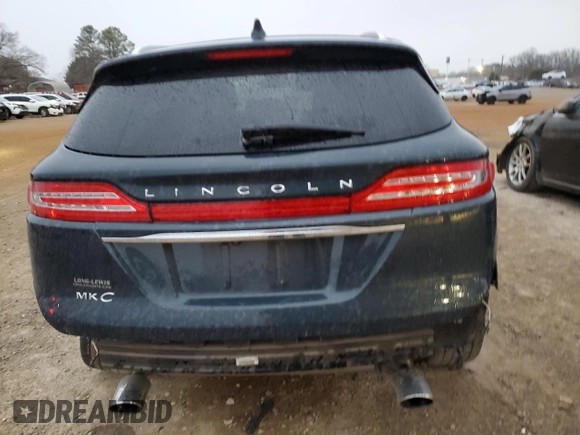 2019 Lincoln MKC Standard z VIN 5LMCJ1C97KUL09981, wystawiony jako Copart lot #47930865 z przebiegiem 58 316 mil mil oraz Szkoda całkowita • Salvage title. Historia ofert i sprzedaży dostępna na DreamBid. Obrazek 6.