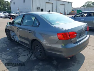 2014 Volkswagen Jetta SE with VIN 3VWD17AJ2EM274963, listed as a IAAI auction lot 42657388 with 138,482 mi miles and . Bid and sale history available at DreamBid. Image 3.