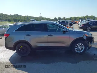 2016 Kia Sorento LX with VIN 5XYPG4A3XGG120676, listed as a IAAI auction lot 40568581 with 179,418 mi miles. Bid and sale history available at carsss.com. Image 14.