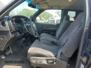 1999 Dodge 1500 с VIN 3B7HF13ZXXG196729, выставлен на аукционе Copart как лот 59929285 с пробегом 133 853 миль миль и Списание • Salvage title. История ставок и продаж доступна на DreamBid. Изображение 7.