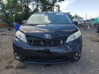 2017 Toyota Sienna XLE Auto Access Seat with VIN 5TDYZ3DC3HS782169, listed as a Copart auction lot 57553375 with 133,679 mi miles and Salvage title. Bid and sale history available at DreamBid. Image 5.