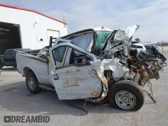 2014 Ford F-250 XL z VIN 1FT7X2B69EEB65286, wystawiony jako IAAI lot #41606147 z przebiegiem Nie podano mil oraz . Historia ofert i sprzedaży dostępna na DreamBid. Obrazek 12.
