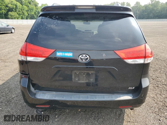 2013 Toyota Sienna XLE AAS with VIN 5TDYK3DCXDS333750, listed as a Copart auction lot 60894295 with 154,400 mi miles and Salvage title. Bid and sale history available at DreamBid. Image 6.