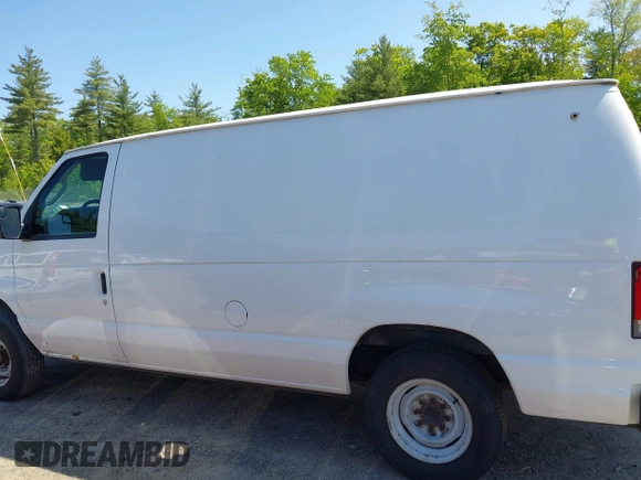 2014 Ford Econoline Cargo Commercial z VIN 1FTNE1EW2EDA43975, wystawiony jako IAAI lot #42416000 z przebiegiem 171 430 mil mil oraz . Historia ofert i sprzedaży dostępna na DreamBid. Obrazek 14.